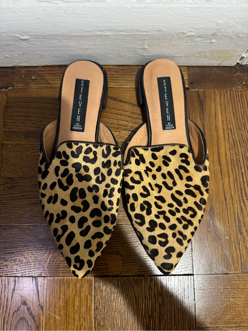 Vaneli Leopard Print Pointed Toe Mules - Tan/Black